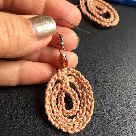 loop crochet pattern earrings